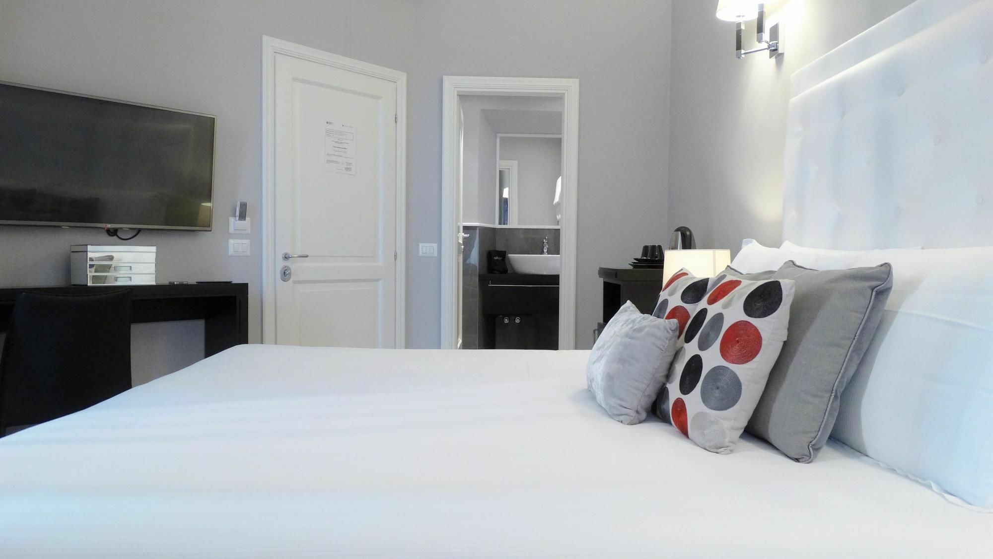 Sistina Twentythree Luxury Rooms Рим Экстерьер фото